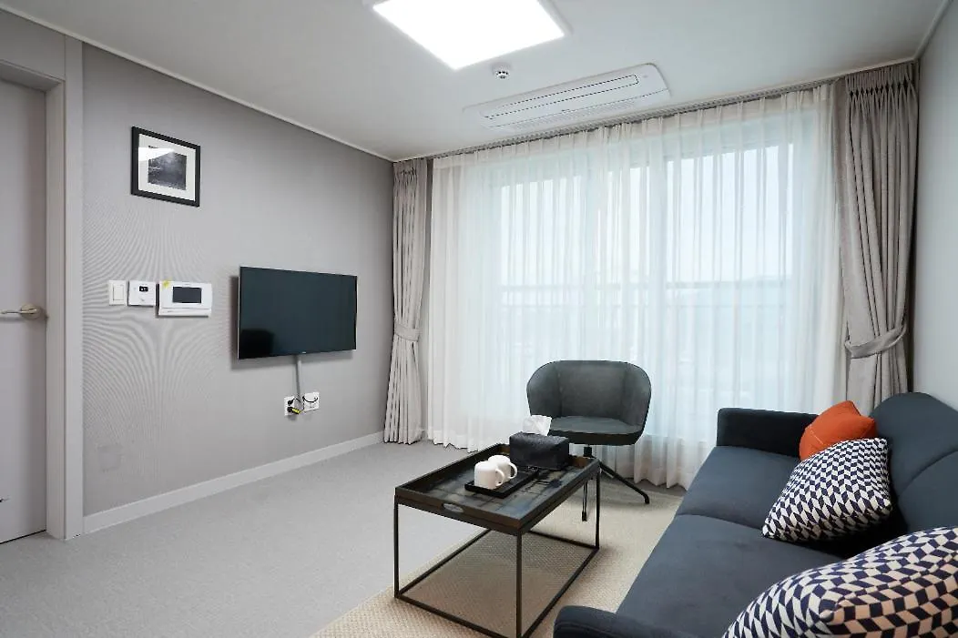 La Maison House Incheon 4*,